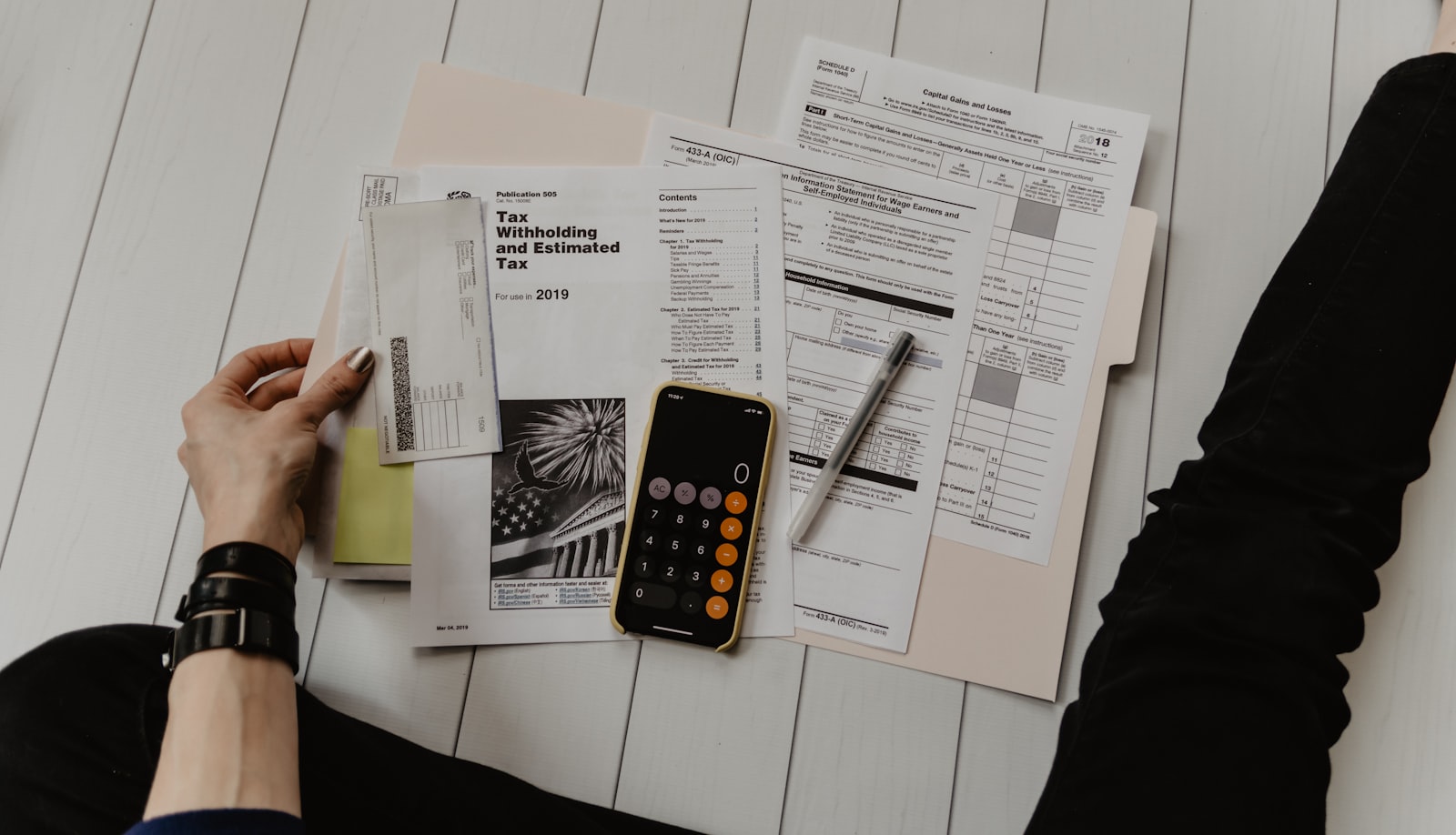 Carnet de notes ouvert, analyse de terrain